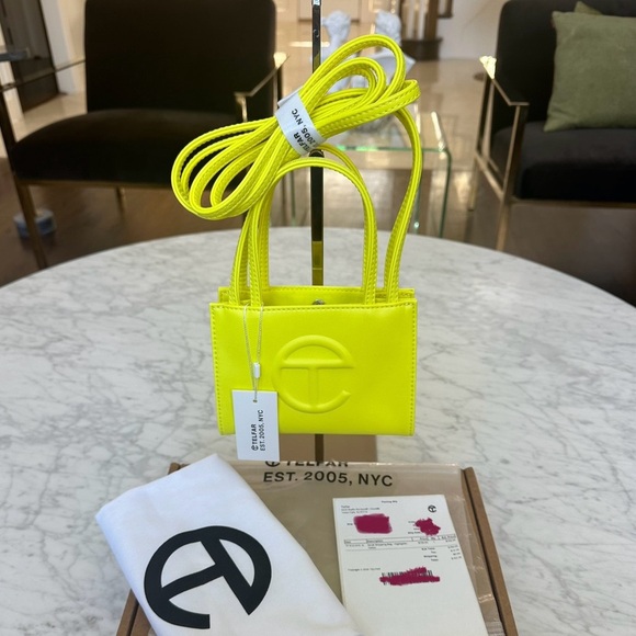 Telfar Small Shopping Bag Highlighter Yellow - Picture 8 of 9